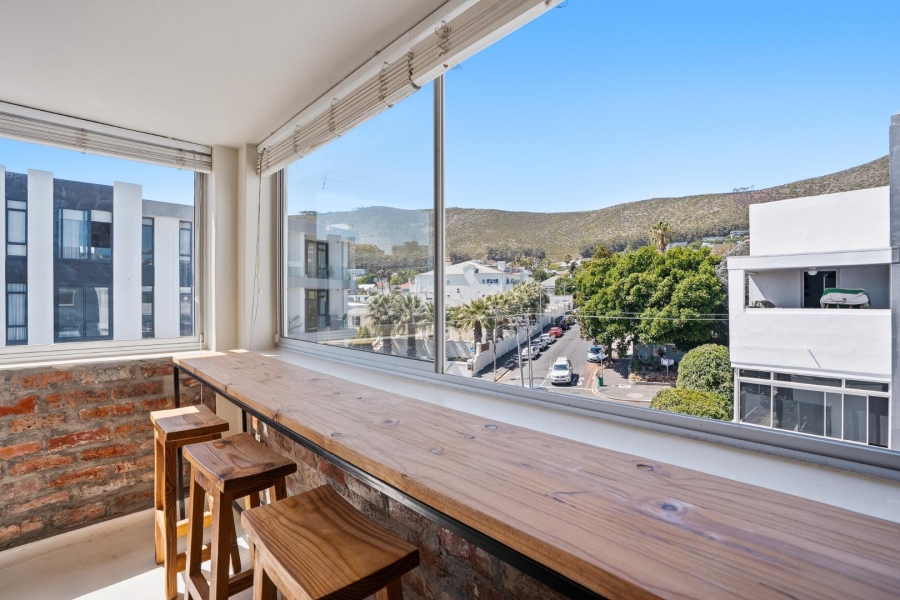 To Let 2 Bedroom Property for Rent in Sea Point Western Cape